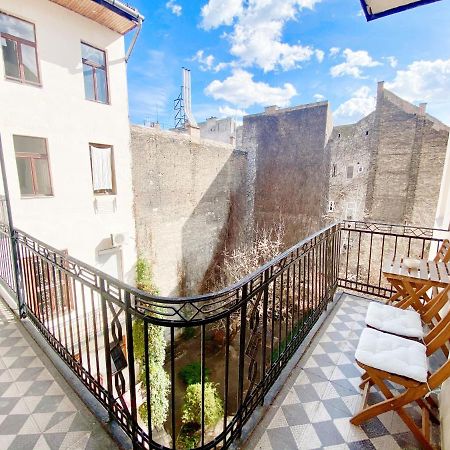 Luxury Apartment In The Centre Ac Parking Garden Budapeste Exterior foto